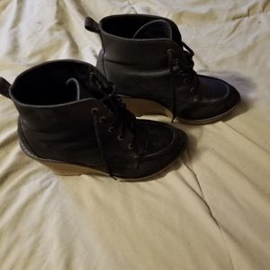 Women's boots